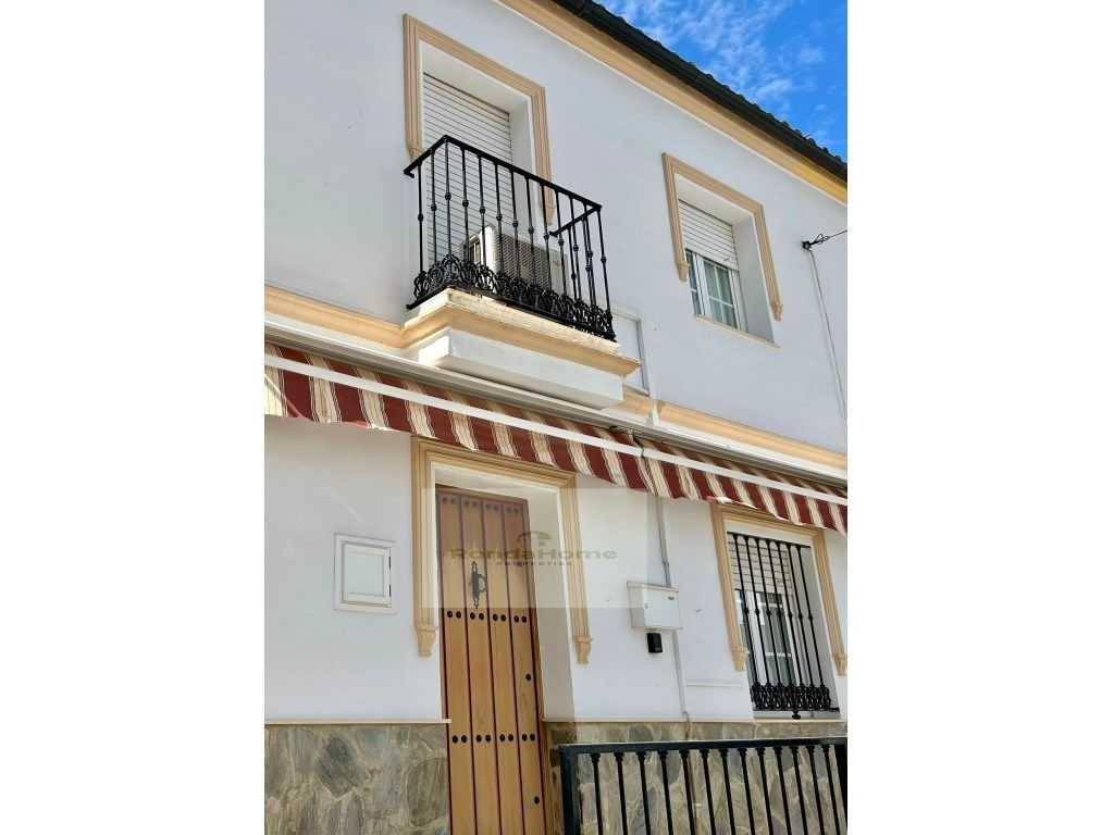 Exterior view of House or chalet for sale in El Gastor