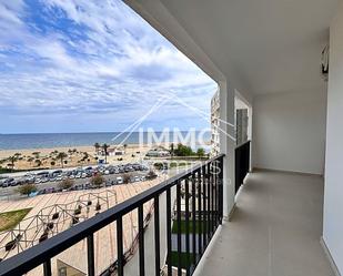 Vista exterior de Apartament en venda en Empuriabrava amb Terrassa