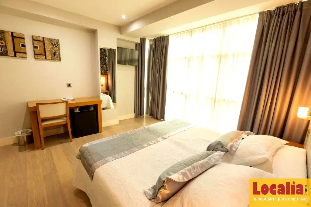 Habitación de Edificio en venta en Torrelavega 