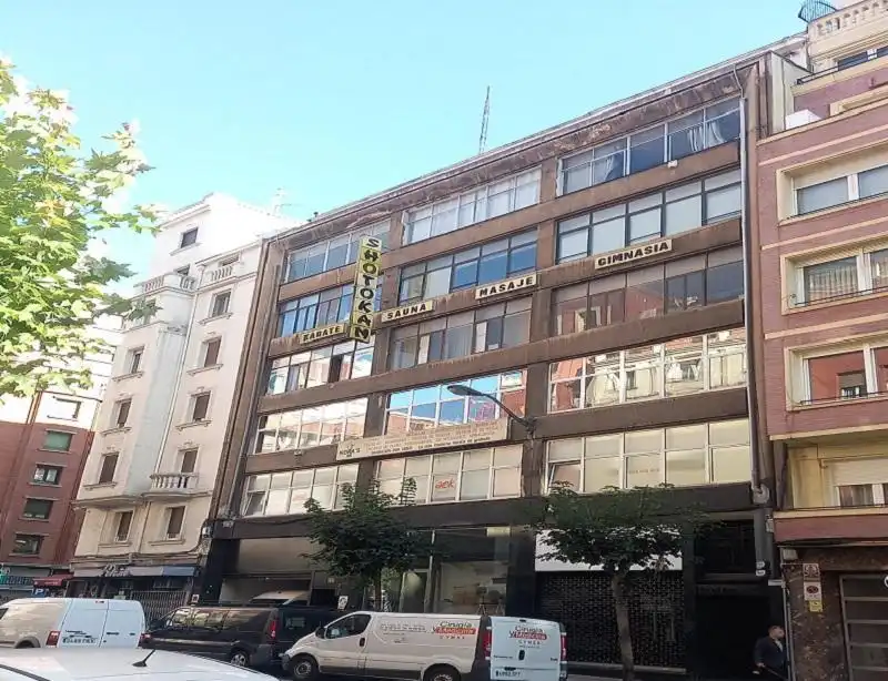 Office space with lift for sale in Urkixo Zumarkalea