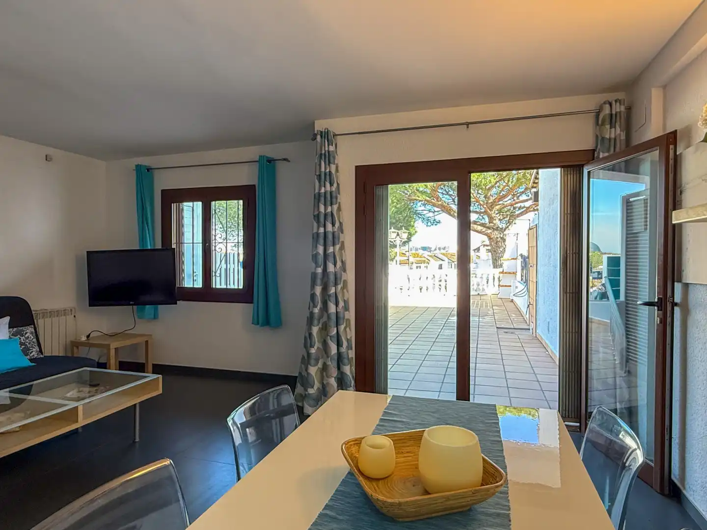 Wohnzimmer von Einfamilien-Reihenhaus zum Verkauf in Calonge i Sant Antoni mit Heizung, Terrasse und Gemeinschaftspool
