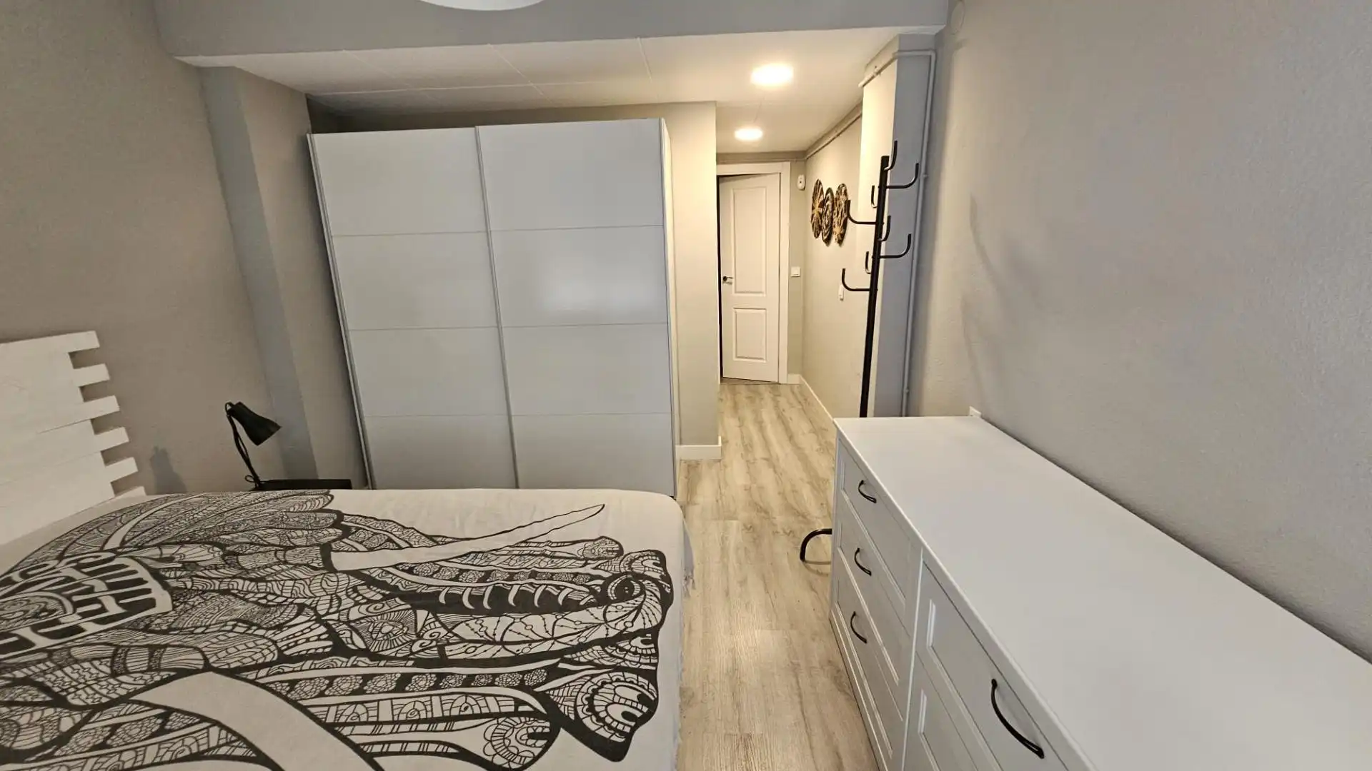 Habitación de Dúplex en venta en Calella con Parquet, Terraza y Amueblado