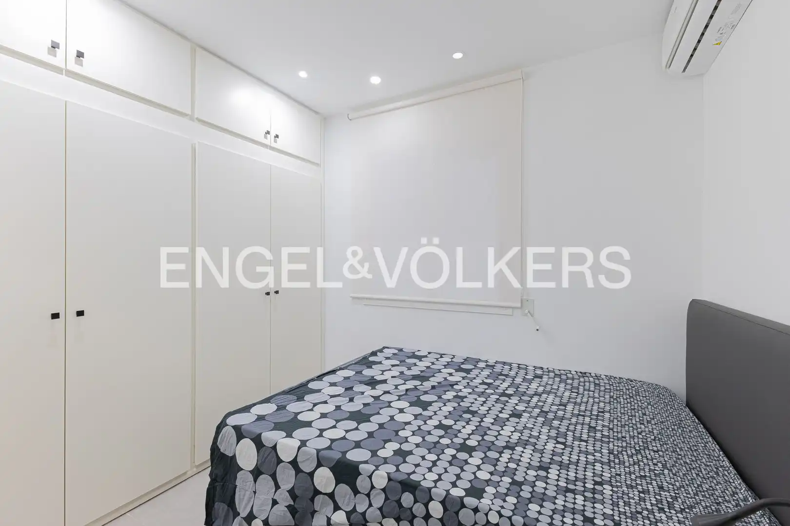 Bedroom of Flat for sale in Barcelona  with Air Conditioner, Heating and Terrace