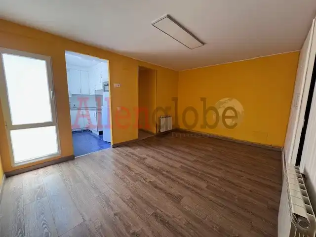 Apartamento en venta en Oviedo  con Calefacción