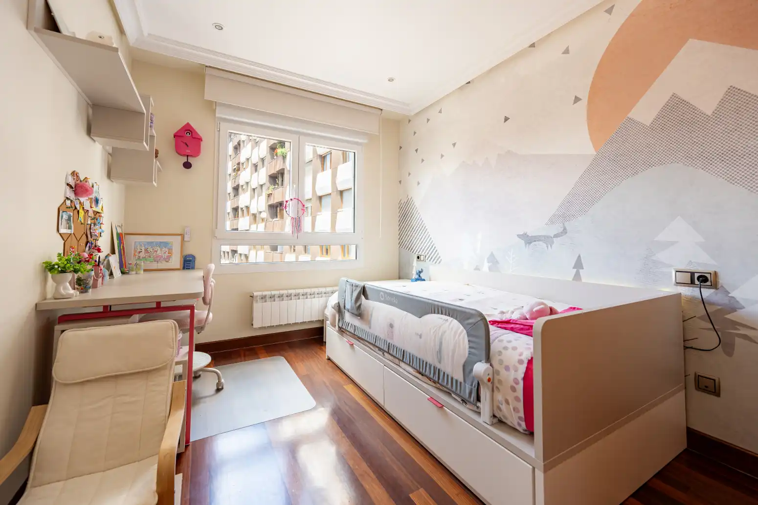 Schlafzimmer von Wohnung zum Verkauf in Oviedo  mit Heizung, Privatgarten und Abstellraum
