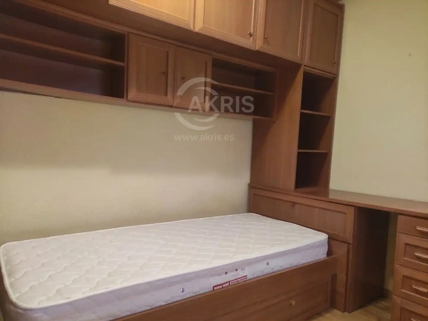 Bedroom of Flat for rent in Toledo  with Air Conditioner, Heating and Furnished