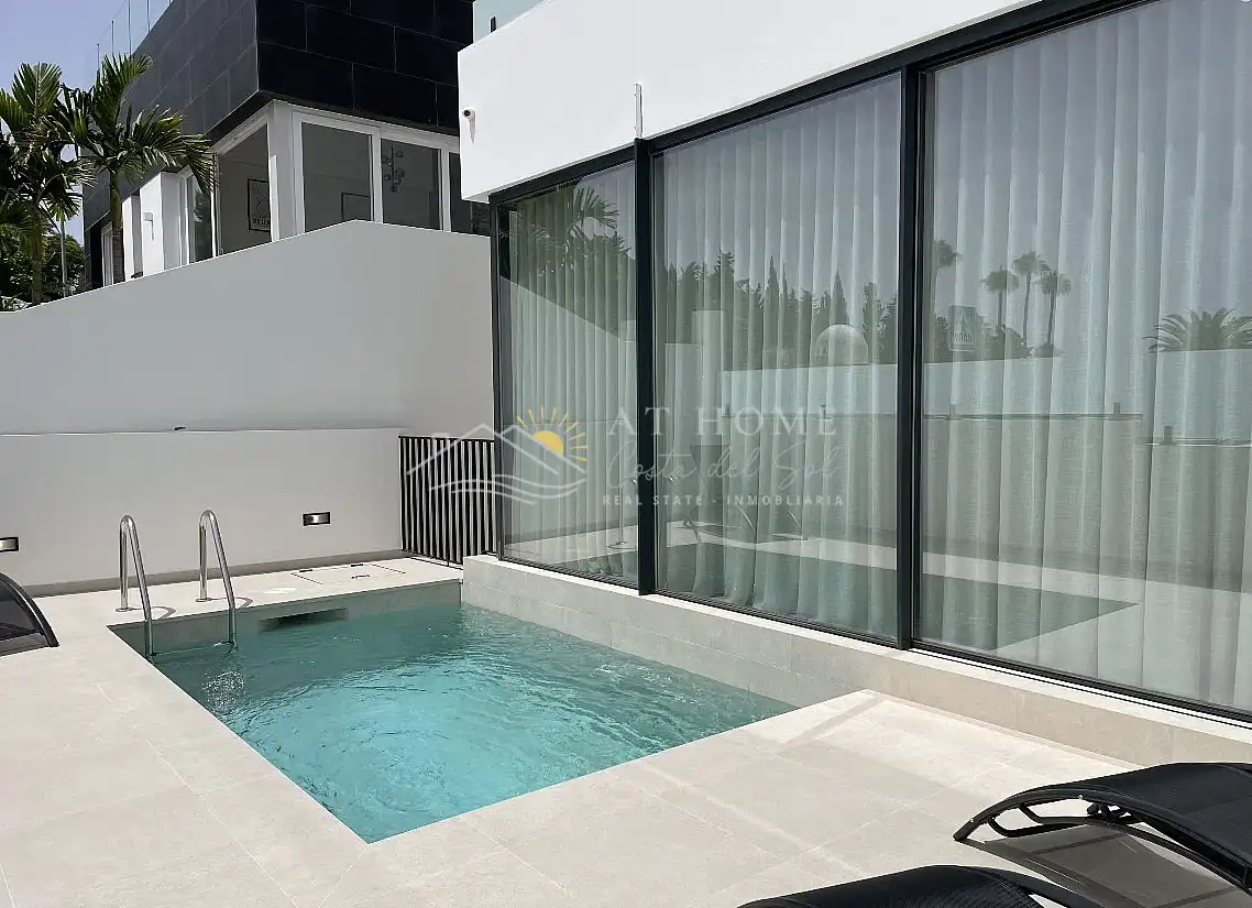Casa con piscina en venta en Centro, imagen 2