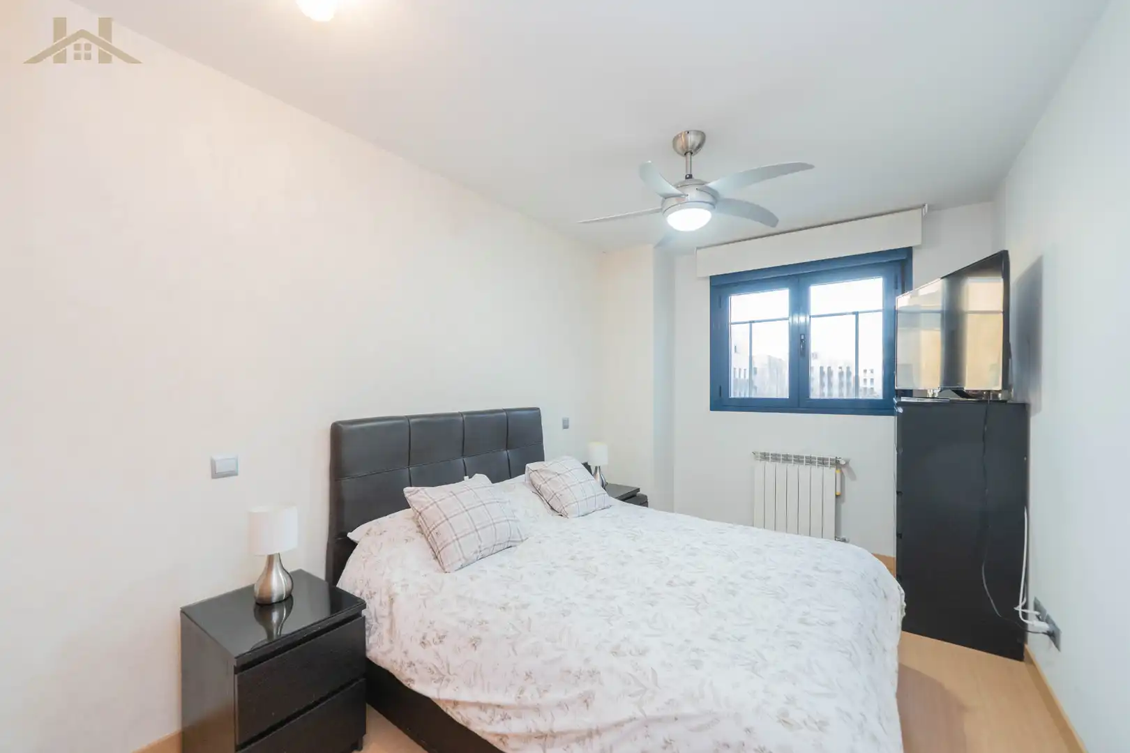 Bedroom of Flat for sale in Móstoles  with Air Conditioner and Community pool