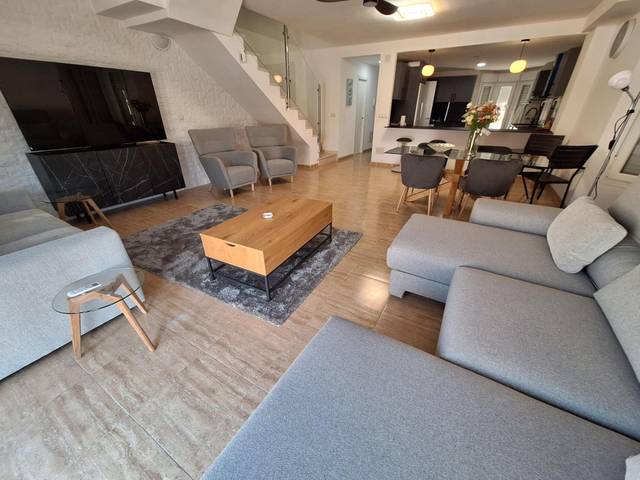 Casa adosada en Alquiler en Los Boliches