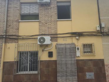 Casa a schiera in vendita a Calle Saavedra Fajardo 46