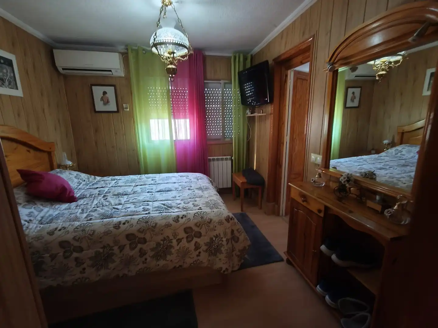 Dormitori de Casa o xalet en venda en Casarrubios del Monte amb Aire condicionat, Calefacció i Jardí privat