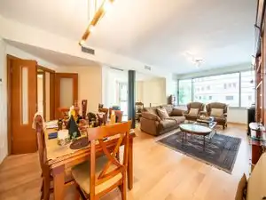 Wohnzimmer von Wohnung zum Verkauf in Madrid mit Klimaanlage, Heizung und Privatgarten