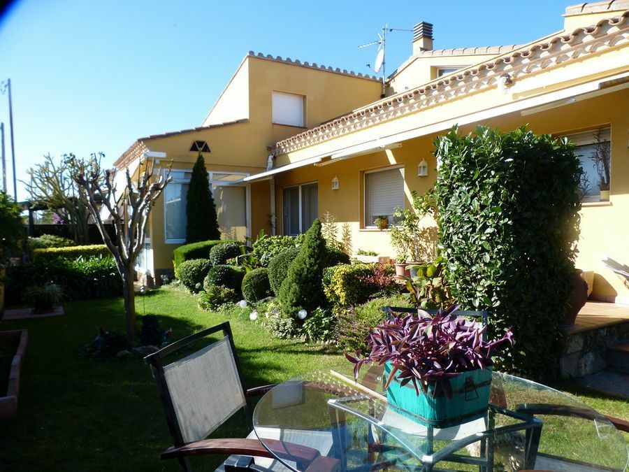 Jardí de Casa o xalet en venda en Fortià amb Aire condicionat, Calefacció i Jardí privat
