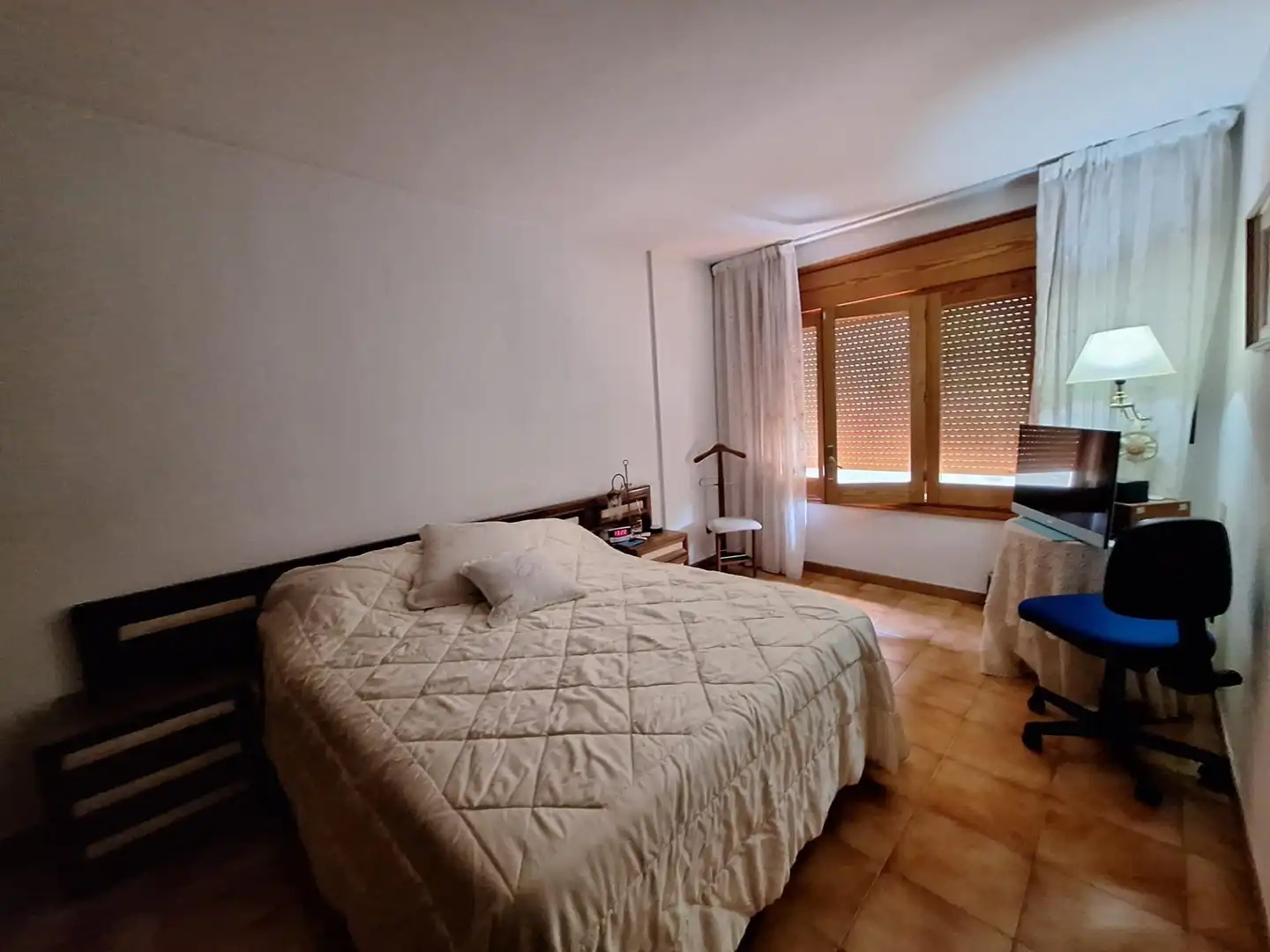 Dormitori de Casa o xalet en venda en Castellar del Vallès amb Aire condicionat, Calefacció i Jardí privat