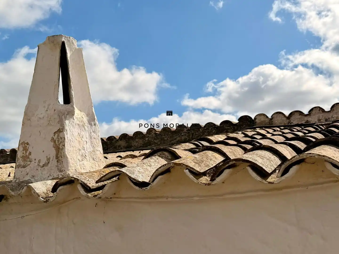 Vista exterior de Finca rústica en venda en Ciutadella de Menorca amb Calefacció, Piscina i Moblat