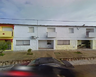 Exterior view of Single-family semi-detached for sale in Miajadas