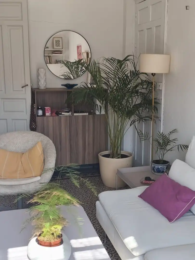 Sala de estar de Apartamento para compartir en Sevilla con Aire acondicionado, Amueblado y Lavadora