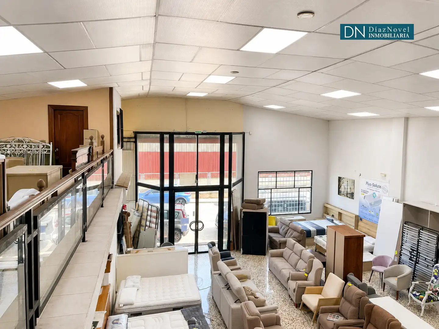 Nave industrial de alquiler en Málaga con Alarma