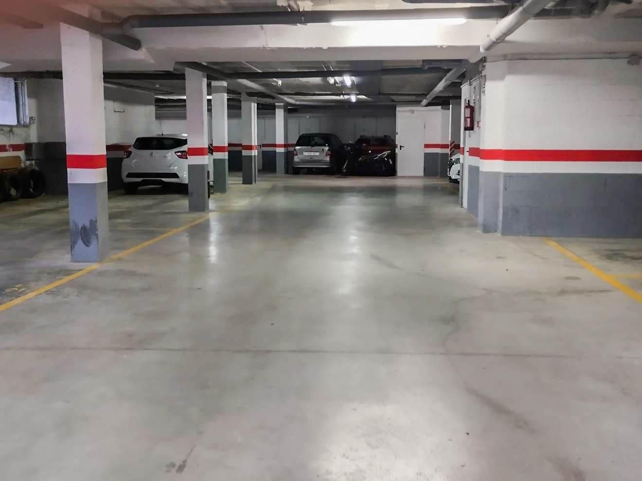 Parking of Garage to rent in Calafell