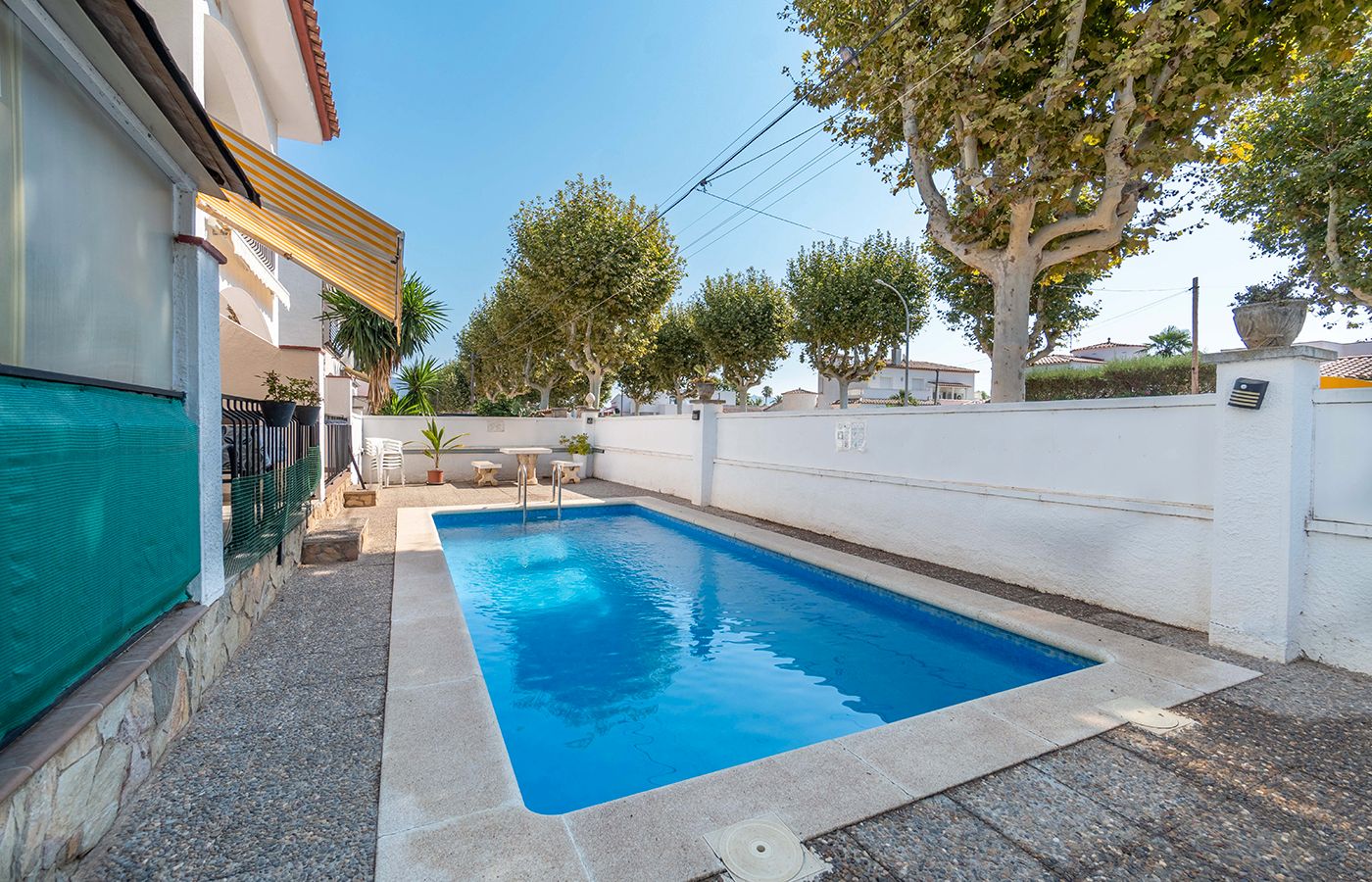 Piscina de Casa o xalet en venda en Empuriabrava amb Aire condicionat, Terrassa i Balcó