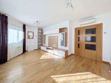 Appartamento con ascensore in vendita a Centro