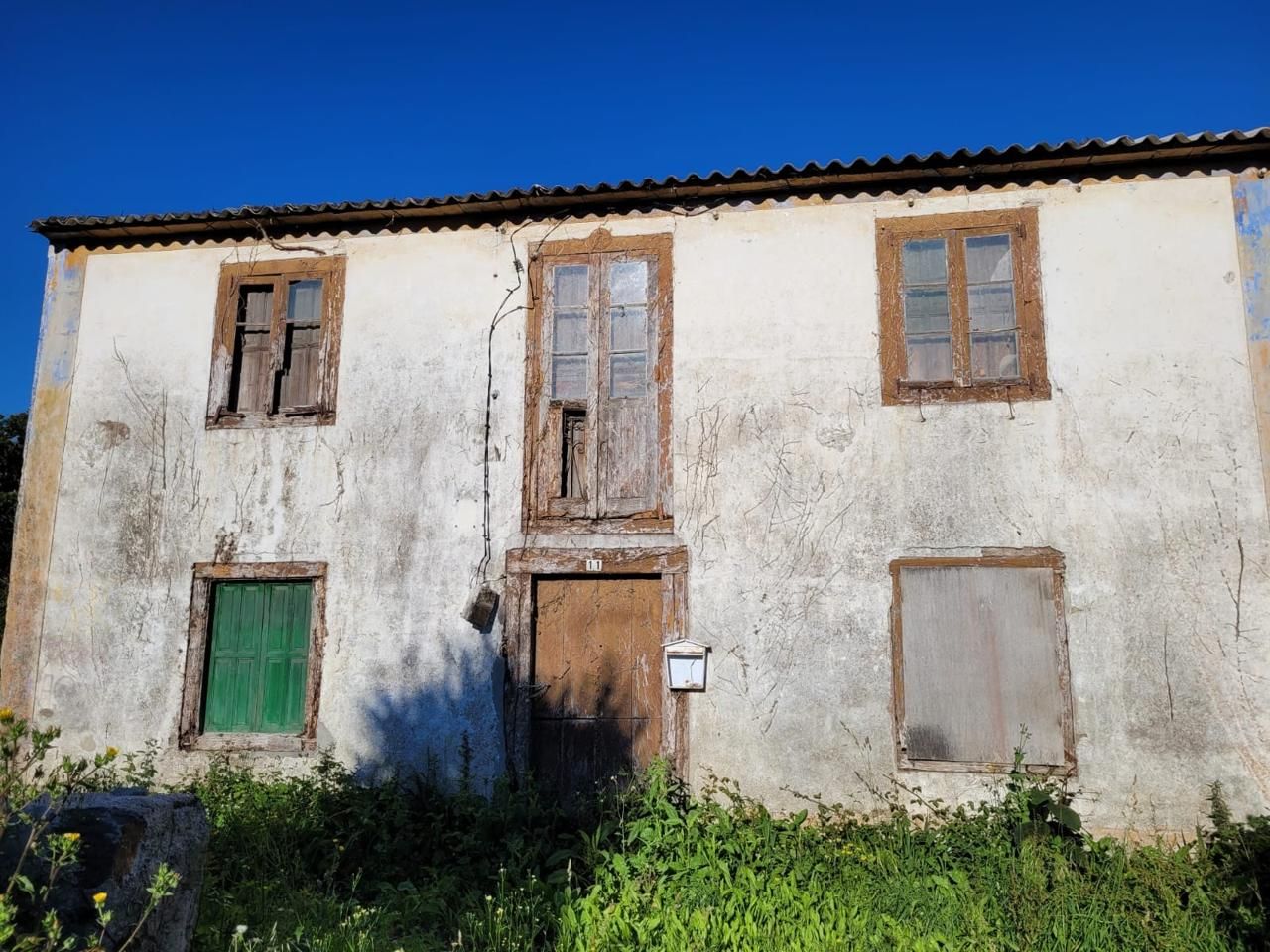 Vista exterior de Casa o xalet en venda en Oleiros amb Jardí privat