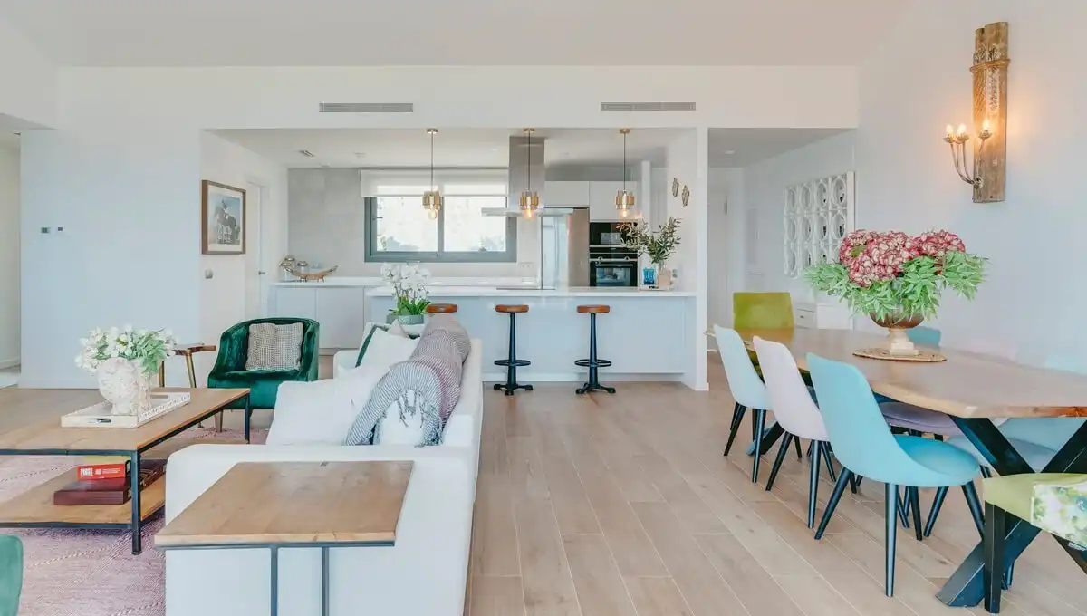 Sala de estar de Ático en venta en La Alcaidesa con Aire acondicionado, Calefacción y Jardín privado