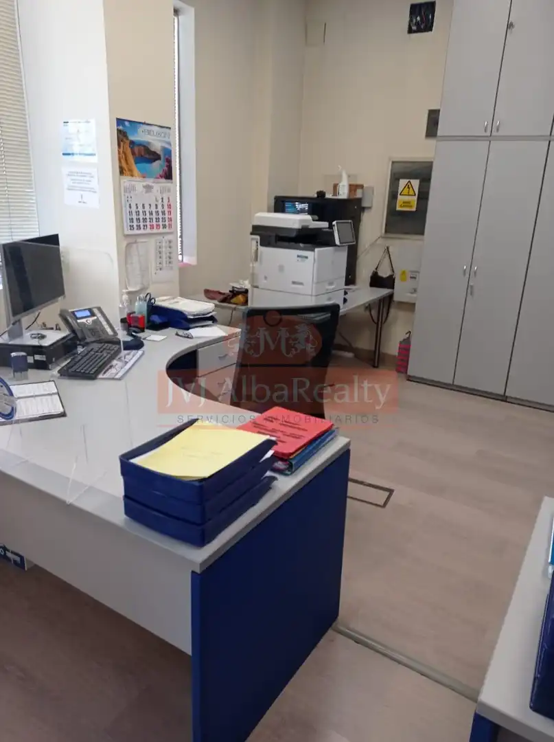 Office for rent in Albacete  with Air Conditioner