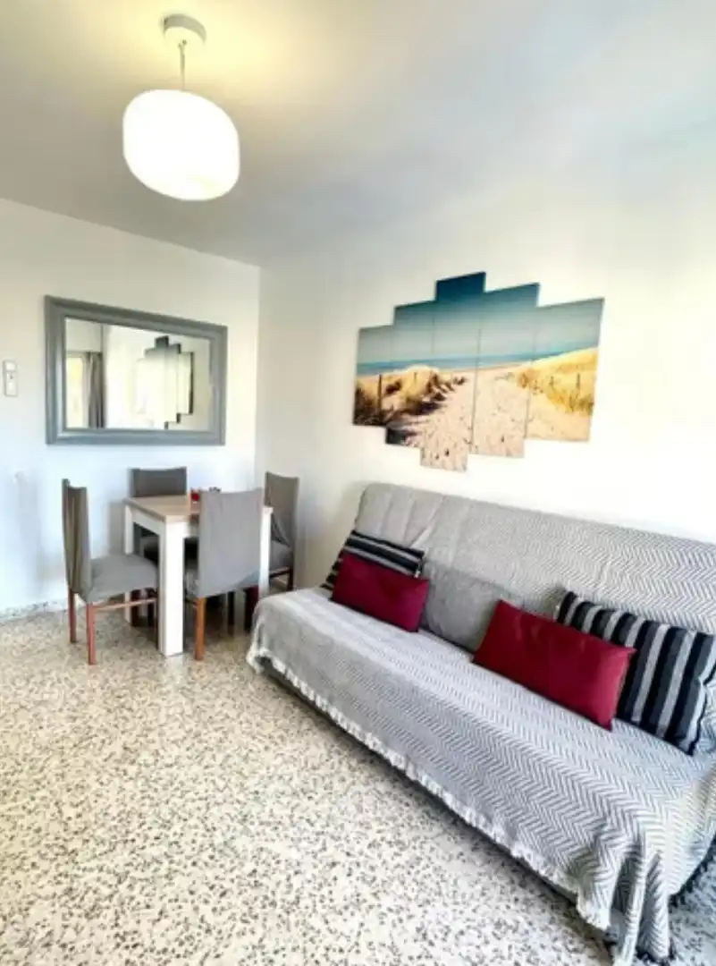 Wohnzimmer von Wohnung zur Miete in Benalmádena mit Klimaanlage und Möbliert