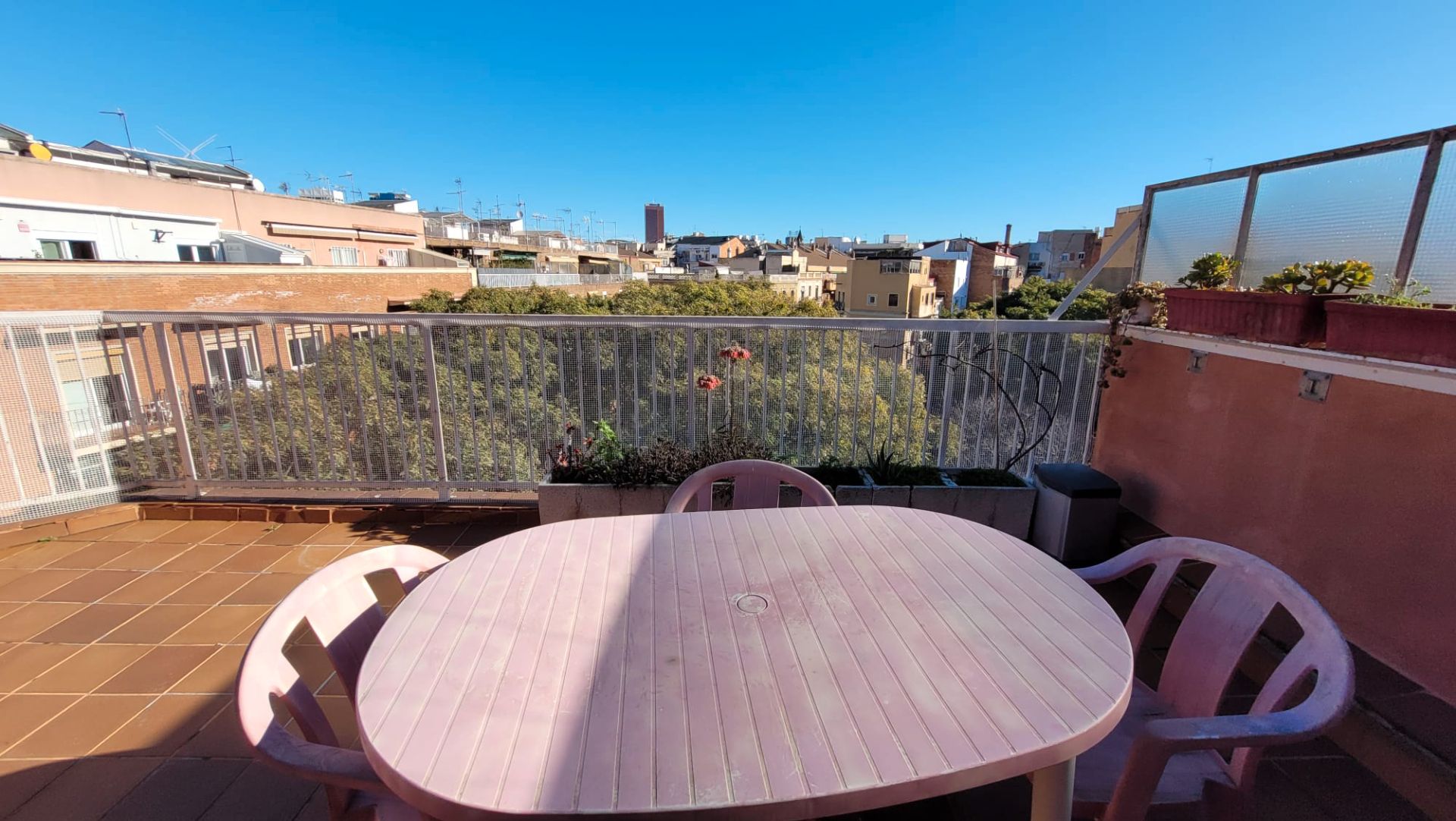 Terrace of Flat to rent in  Barcelona Capital  with Air Conditioner, Heating and Terrace