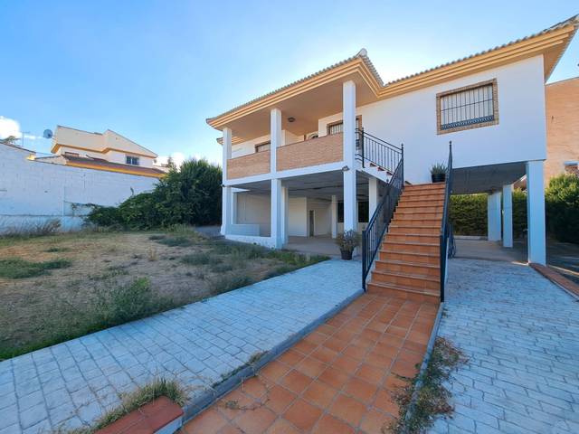 Casa-chalet en Venta en Láchar