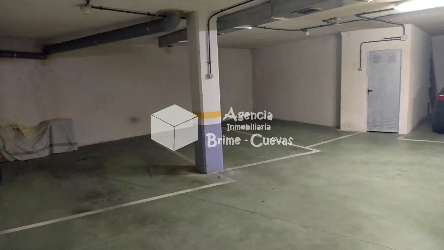 Parkplatz von Garage zum Verkauf in Laviana