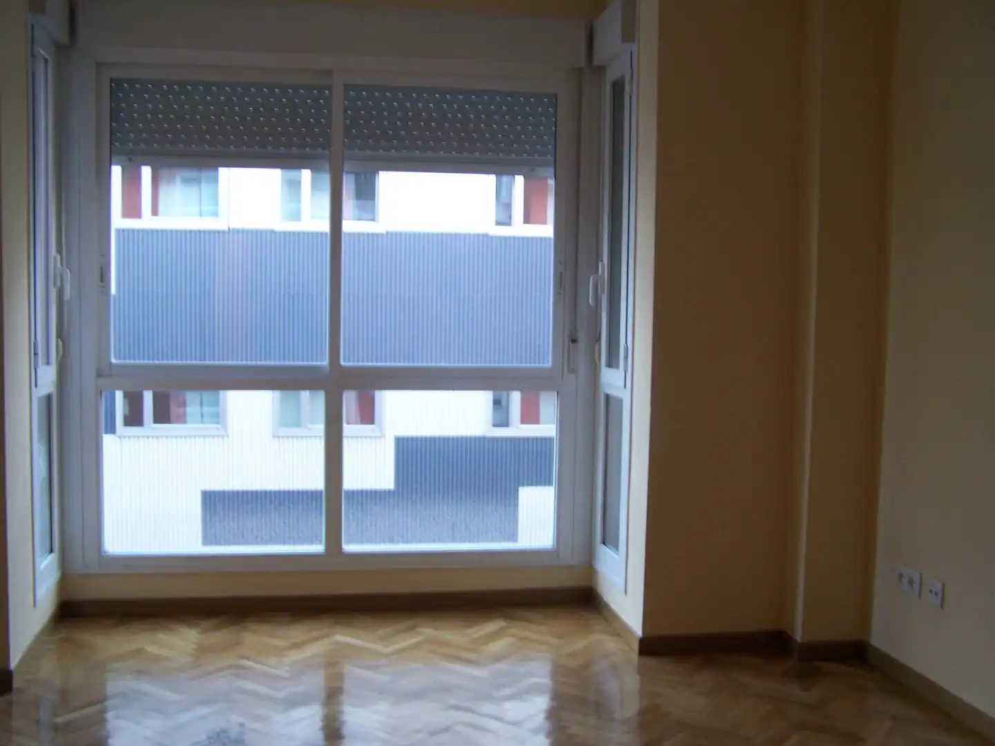 Habitación de Piso de alquiler en Madrid con Calefacción, Parquet y Trastero