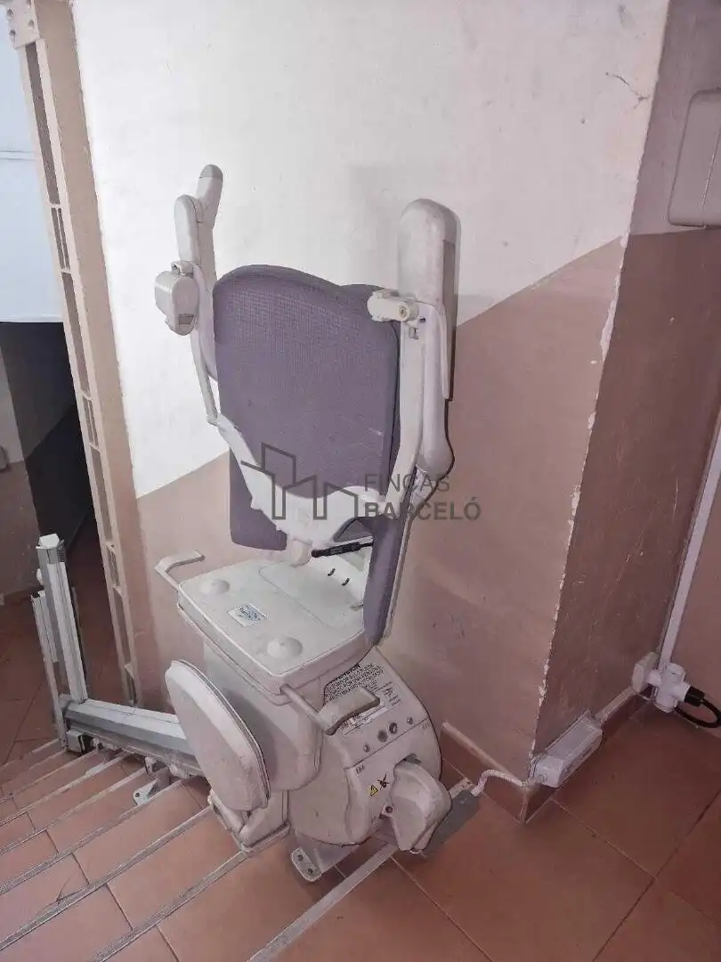 Flat for sale in Paseo Constitución - Las Damas
