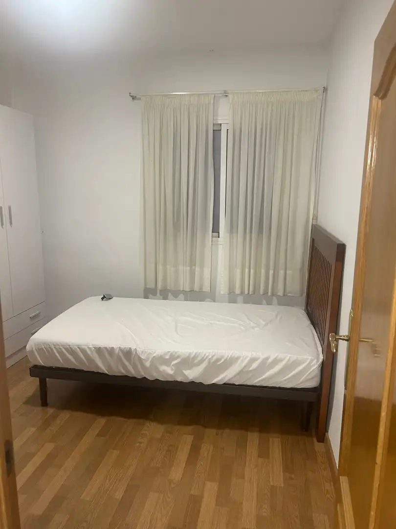 Habitación de Piso para compartir en Granada