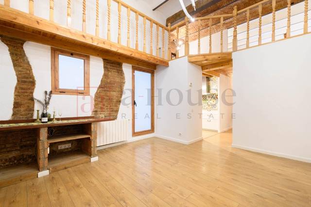 Dúplex en Venta en El Poble Sec - Parc de Montjuïc