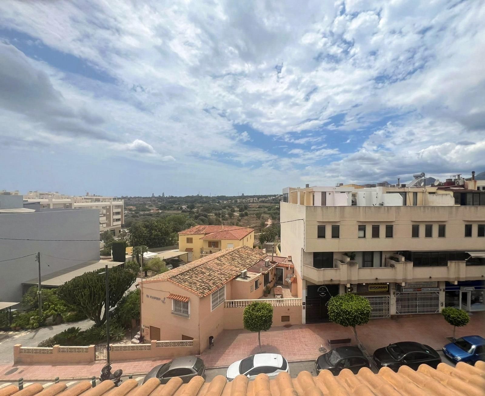 Exterior view of Duplex for sale in L'Alfàs del Pi  with Air Conditioner, Terrace and Balcony
