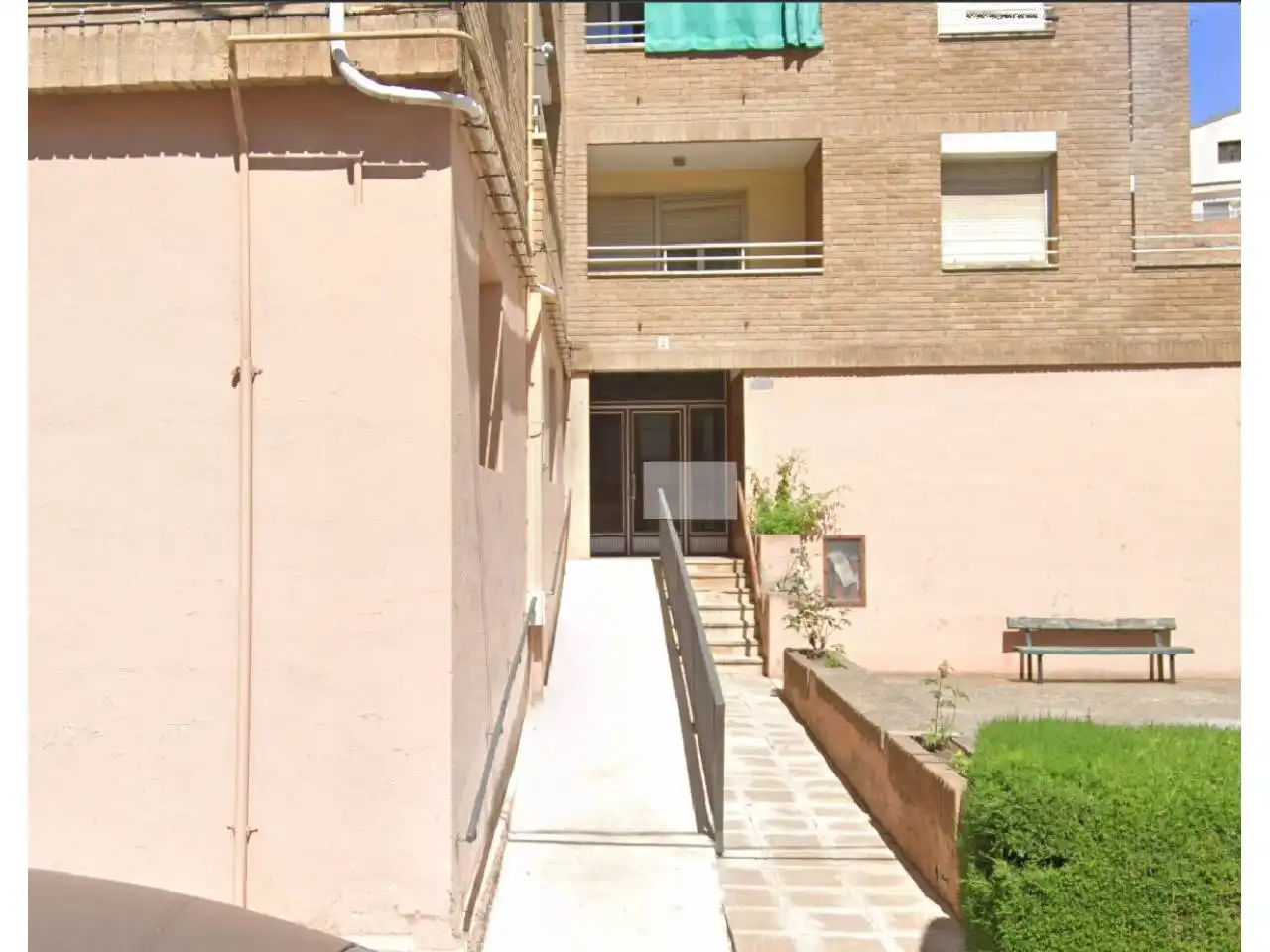 Außenansicht von Wohnung zum Verkauf in Tamarite de Litera mit Heizung, Terrasse und Abstellraum