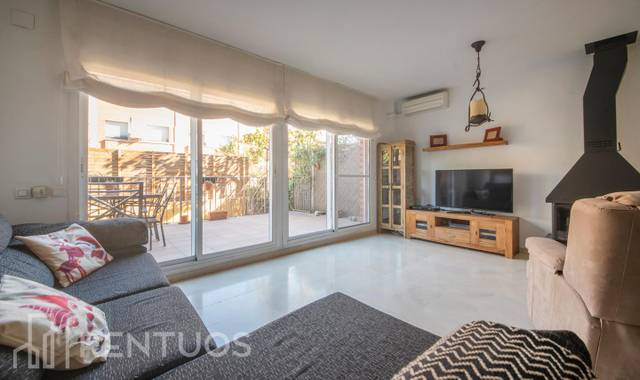 Casa-chalet en Alquiler en Carrer d'Osca en Mira-sol