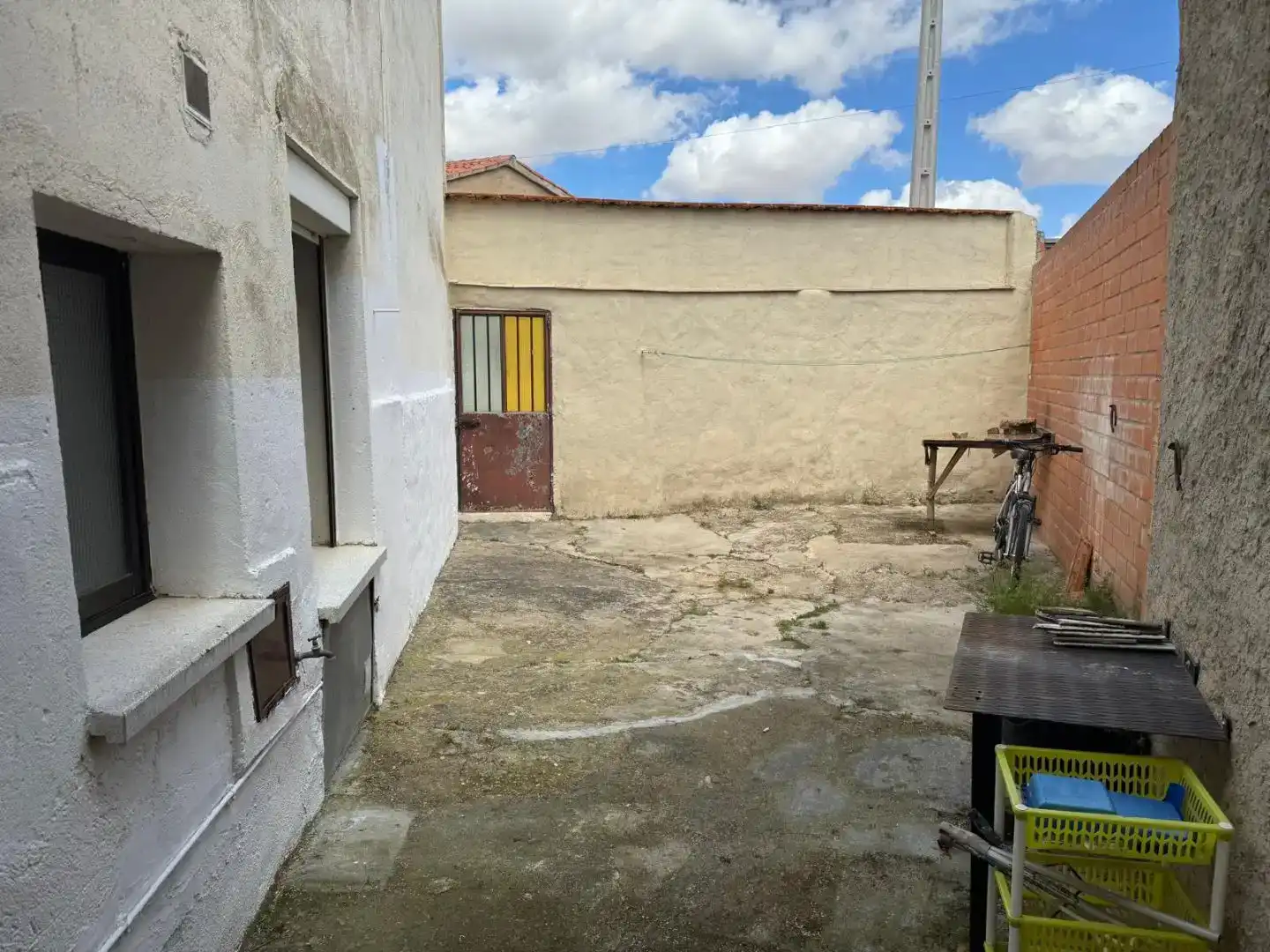 Finca rústica en venda en Monfarracinos amb Moblat