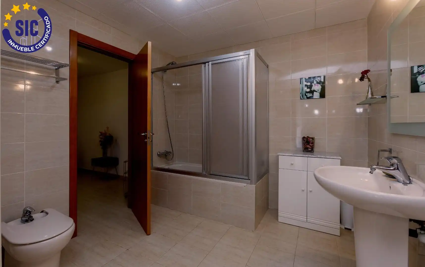 Bathroom of Attic for sale in Oropesa del Mar / Orpesa  with Air Conditioner, Terrace and Furnished