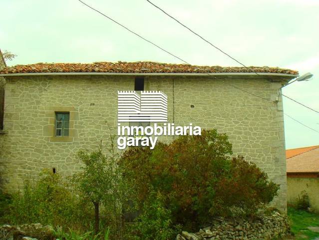 Casa-chalet en Venta en Junta de Traslaloma