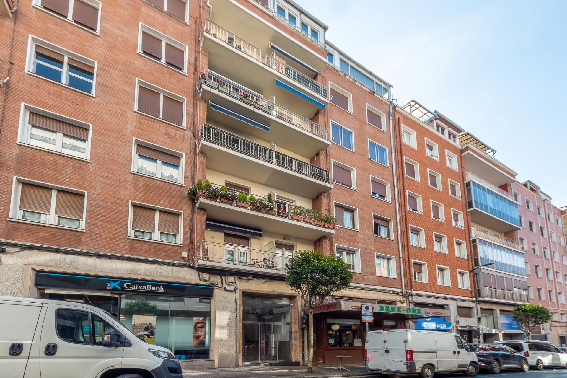Exterior view of Flat for sale in Bilbao   with Heating, Parquet flooring and Furnished