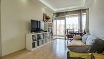 Living room of Flat for sale in  Barcelona Capital  with Balcony