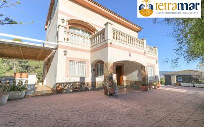 Vista exterior de Casa o xalet en venda en Sant Boi de Llobregat amb Aire condicionat i Terrassa