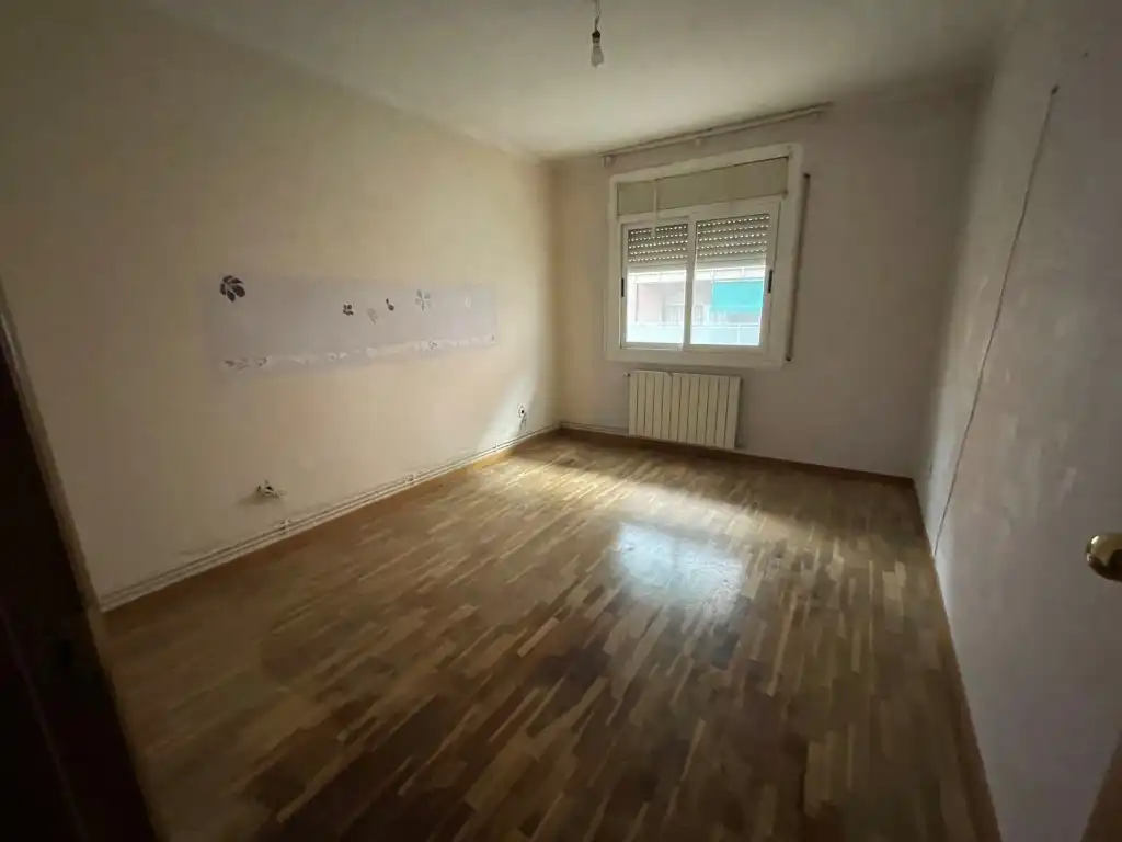 Flat with lift for sale in Calle Tres D'Abril Del, imagen 7