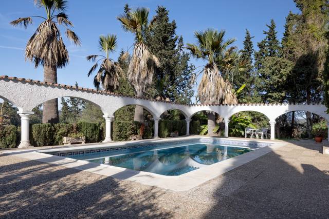 Casa-chalet en Venta en San Enrique - Guadiaro -  Pueblo Nuevo