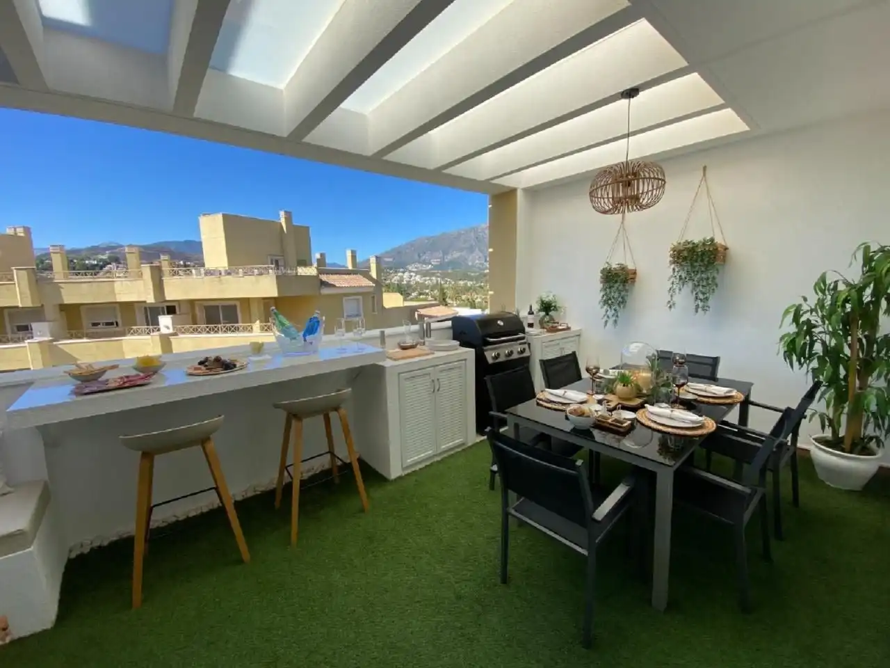 Apartament amb piscina de lloguer a Calle Orión 14