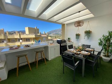Apartment with pool to rent in Calle Orión 14