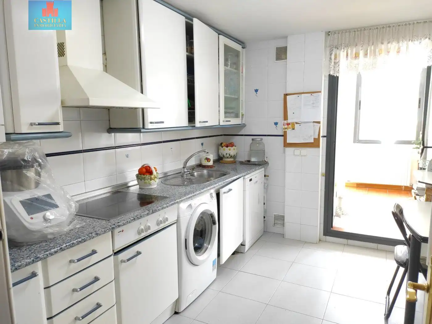 Cocina de Casa adosada en venta en Ávila con Calefacción, Jardín privado y Terraza